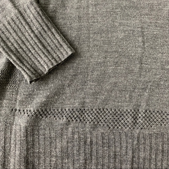Vince Open Knit Thin Gray Sweater - Picture 4 of 5
